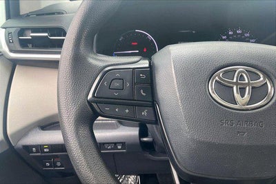 2023 Toyota Sienna LE