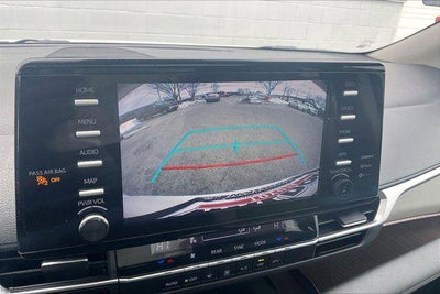 2023 Toyota Sienna LE