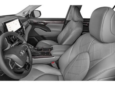 2023 Toyota Highlander Hybrid Platinum