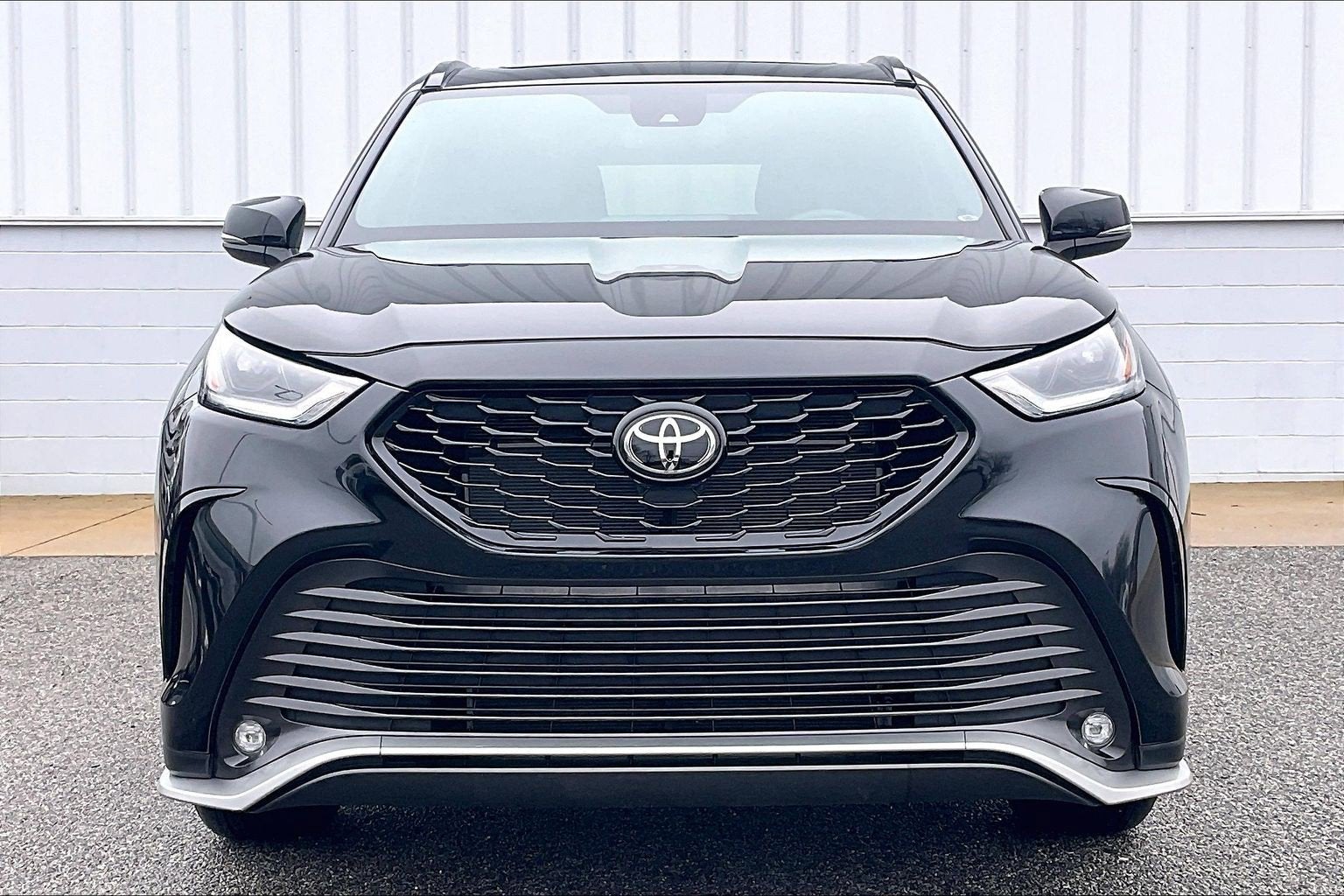 2025 Toyota Highlander XSE