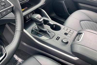 2025 Toyota Highlander XSE