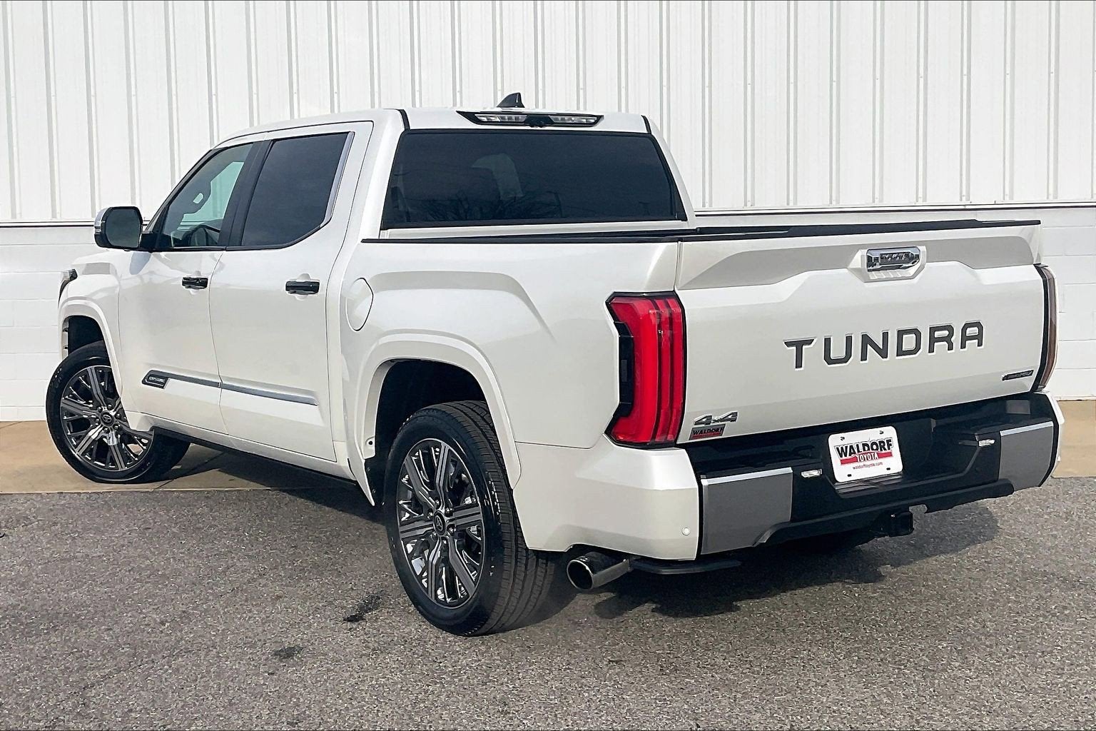 2025 Toyota Tundra Capstone Hybrid