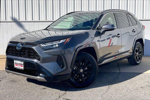 2022 Toyota RAV4 Hybrid SE